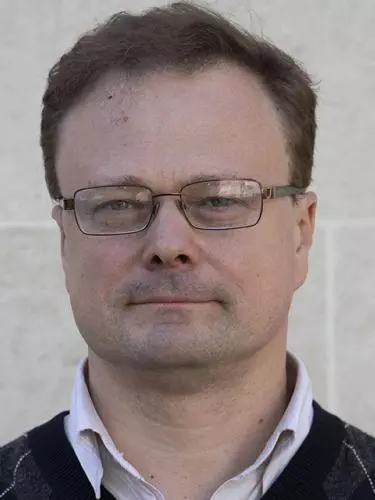 Portrait photo of Victor Mikhailov